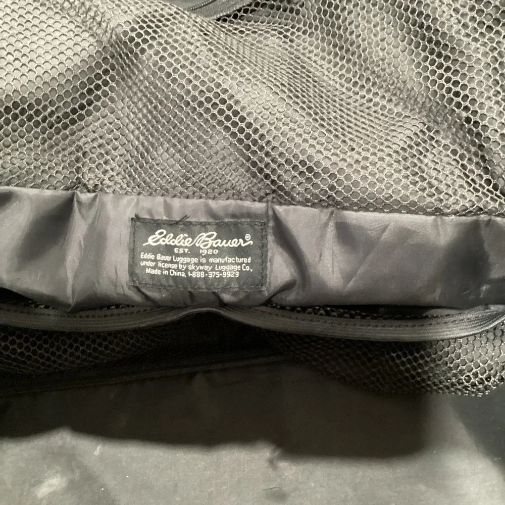 Eddie Bauer Duffle Bag Gym Bag w/ Strap Black  Travel Luggage